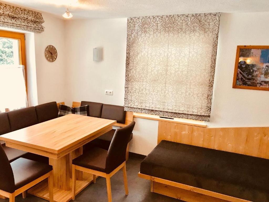 Haus Steissbach Apartment Sankt Anton am Arlberg Ngoại thất bức ảnh